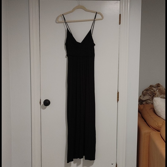 Black maxi - Picture 1 of 3